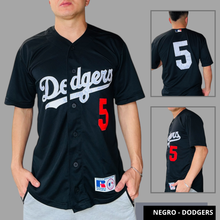 Cargar imagen en el visor de la galería, Camiseta beisbolera tipo americana